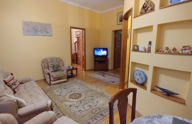 Kyiv Apartments - Photo 22