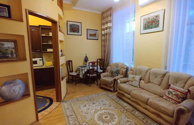 Kyiv Apartments - Photo 17