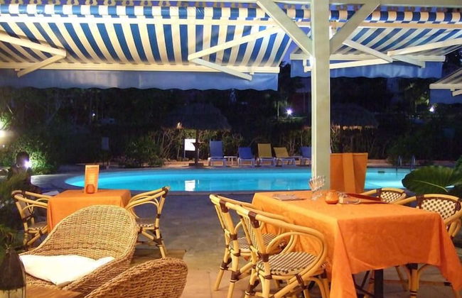 Hotel Restaurant Au Village De Menard - Foto 28