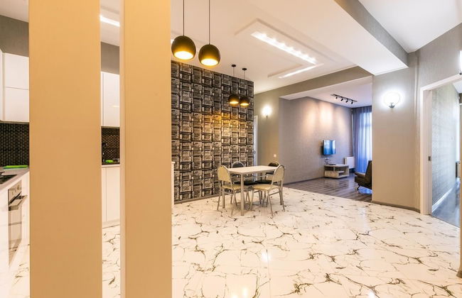 Apartment on Saakadze Square - Photo 11