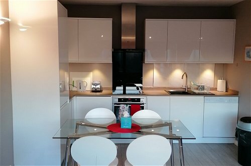 Photo 5 - Beautiful and Modern Apartment in North London