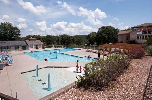 Photo 30 - Matchplay - Resort Amenities W/ Indoor Pool - Comfort Meets Style and Fun