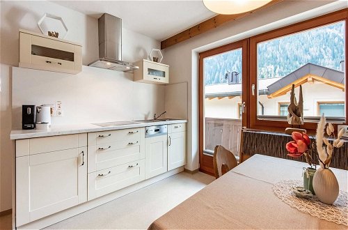 Foto 11 - Apartment in Otztal With Balcony