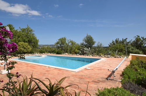 Foto 22 - Authentic yet Modern Villa and Cottage With Pool Near Loule, Ideal for Families