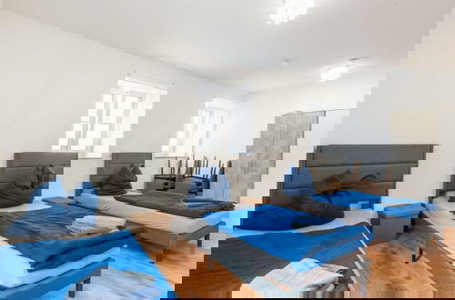 Foto 5 - Apartment With Terrace in an Ideal Location