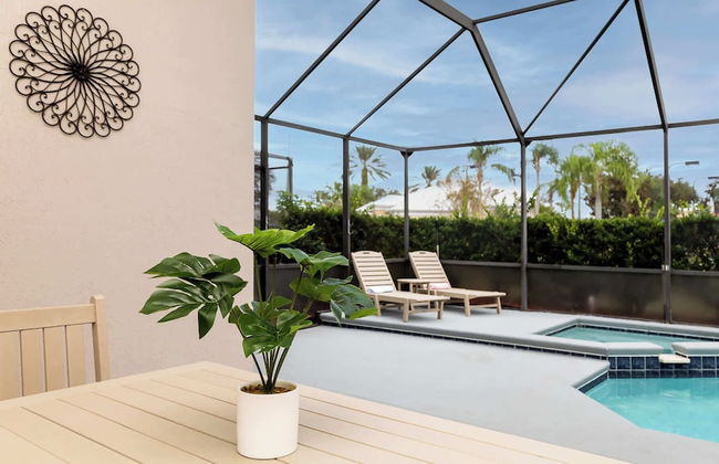 Mickey's Hide Away Screened-in Pool - Photo 28