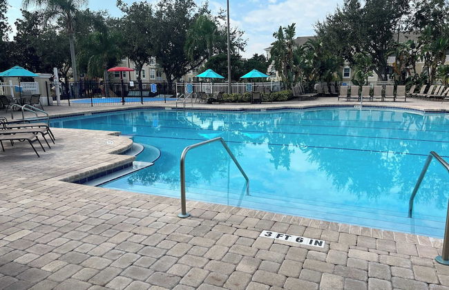 Mickey's Hide Away Screened-in Pool - Photo 25