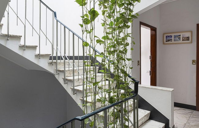 Contemporary Apartment in Sturla by Wonderful Italy - Photo 18