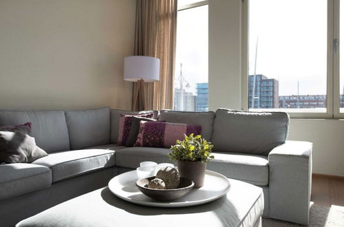 Photo 4 - Modern Apartment Overlooking the Harbor