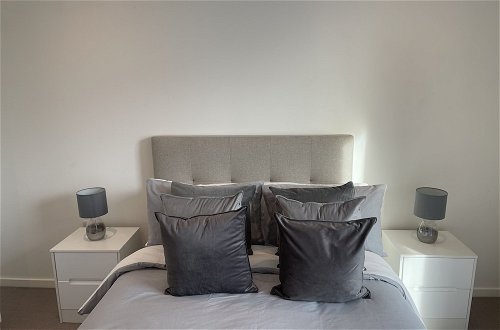 Foto 5 - Immaculate 2bed Apartment in London - City Views