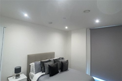Foto 4 - Immaculate 2bed Apartment in London - City Views