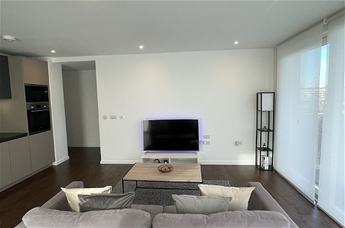 Foto 22 - Immaculate 2bed Apartment in London - City Views