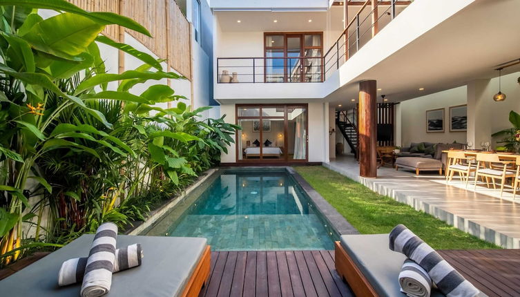 Photo 1 - 4BR Luxury Modern Contemporary Villa in Canggu