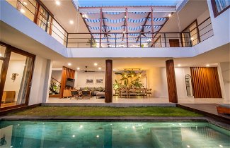 Foto 1 - 4BR Luxury Modern Contemporary Villa in Canggu