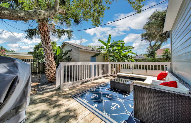 The Bikini Bungalow - Photo 19
