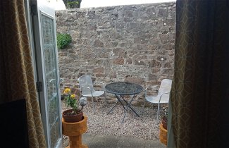 Photo 1 - Ground Floor Cornish Retreat and Courtyard Garden