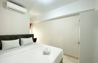 Foto 3 - Elegant And Comfy 2Br Springlake Summarecon Bekasi Apartment Near Summarecon Mall