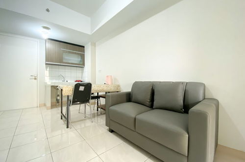 Photo 12 - Elegant And Comfy 2Br Springlake Summarecon Bekasi Apartment Near Summarecon Mall