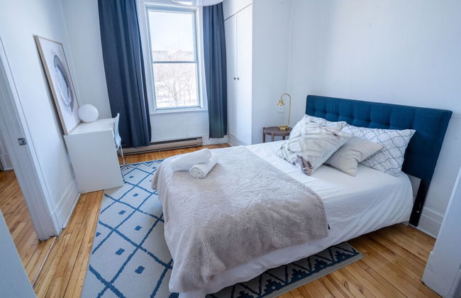 Stunning 2 Bedroom Apt! 3mins Walk From CDN Metro - Foto 10