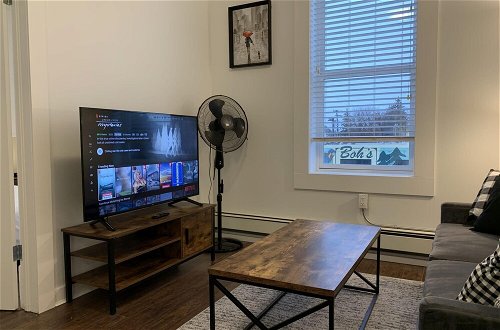 Foto 9 - Gorgeous 1-bedroom Condo Downtown Wifi Smart TV