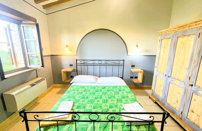 Apt 6 - Magical Grounds With Pool Jacuzzi Sleeps 4 - Photo 19