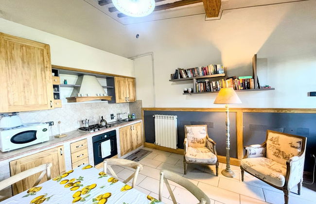 Apt 6 - Magical Grounds With Pool Jacuzzi Sleeps 4 - Photo 24