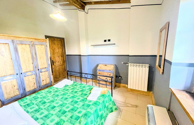 Apt 6 - Magical Grounds With Pool Jacuzzi Sleeps 4 - Photo 6