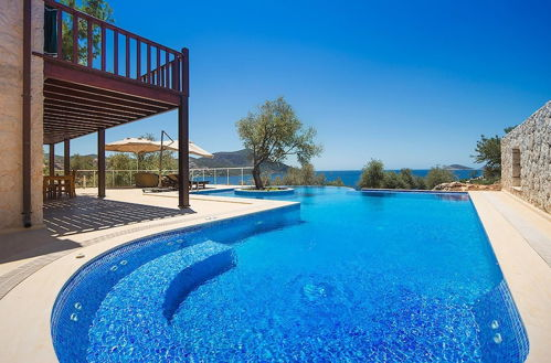 Photo 2 - Korsan Tas Bahce - Stylish 3 bed Villa sea Views
