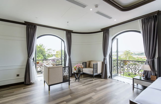 ROBIN HOTEL - Photo 20