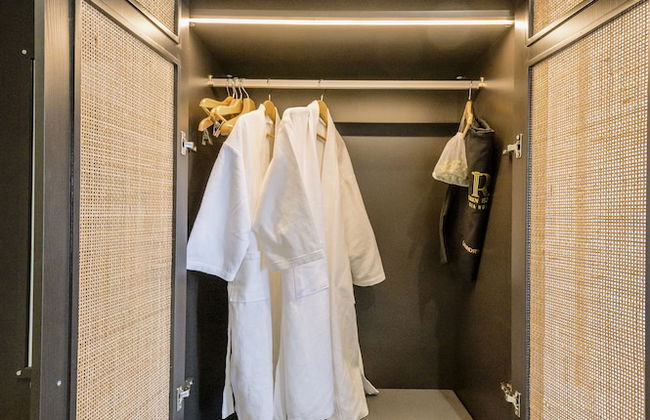 ROBIN HOTEL - Photo 25