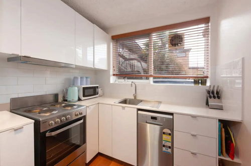 Photo 4 - Well-appointed Sunny 2 Bedroom Apartment in Northcote With Parking