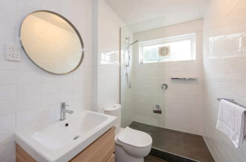 Photo 11 - Well-appointed Sunny 2 Bedroom Apartment in Northcote With Parking