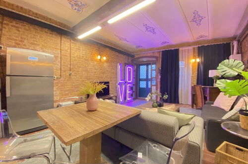 Photo 17 - Centrally Located Historical Flat in Beyoglu