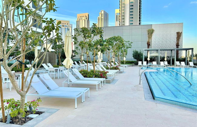 Elegant Stay: Balcony & Stunning Dubai Creek Views - Foto 24