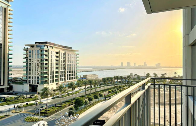 Elegant Stay: Balcony & Stunning Dubai Creek Views - Foto 37