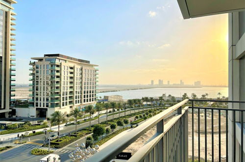 Photo 37 - Elegant Stay: Balcony & Stunning Dubai Creek Views