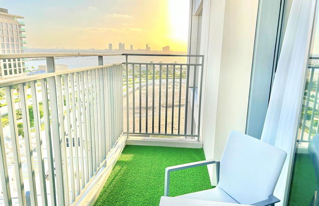 Elegant Stay: Balcony & Stunning Dubai Creek Views - Foto 35