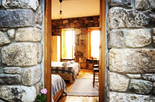 Foto 11 - Hotel Room Close to Assos Ancient City in Ayvacik