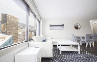 Foto 3 - 1 Bedroom Suite in Downtown Winnipeg With Parking