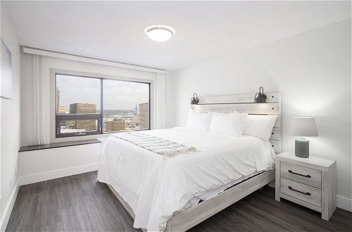 Foto 5 - 1 Bedroom Suite in Downtown Winnipeg With Parking