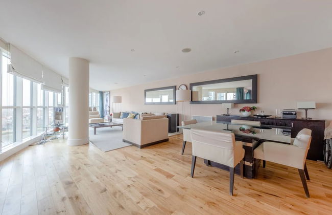 Gorgeous 3 Bedroom Flat in Vauxhall With City Views - Foto 14