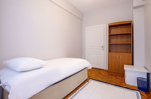 Photo 13 - Fully Equipped Cozy Home in Kadikoy