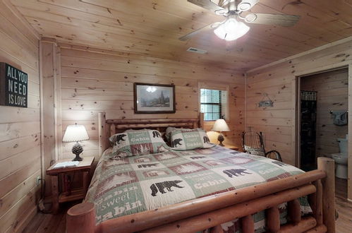 Photo 3 - Karen's Cabin