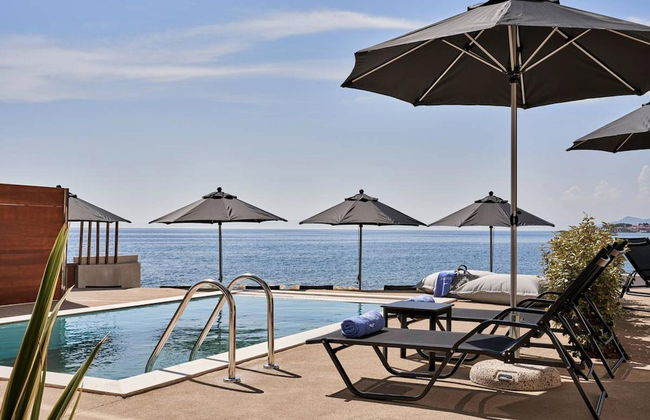 Beachfront Alassa Villas With Private Pools - Foto 1