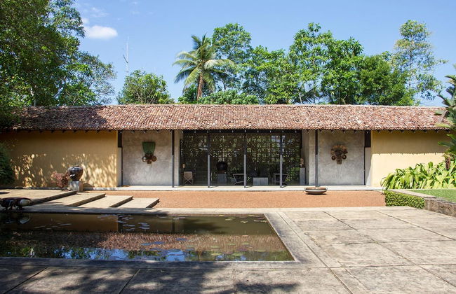 Historically Important Architecturally Stunning Hilltop Villa - Foto 38