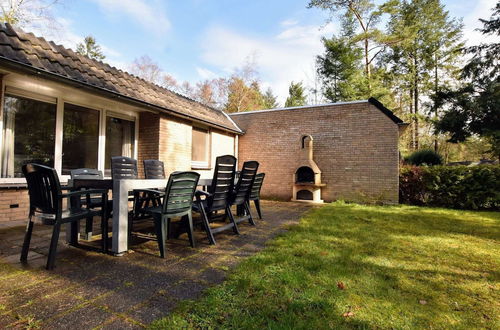 Photo 13 - Appealing Holiday Home in Guelders near Forest