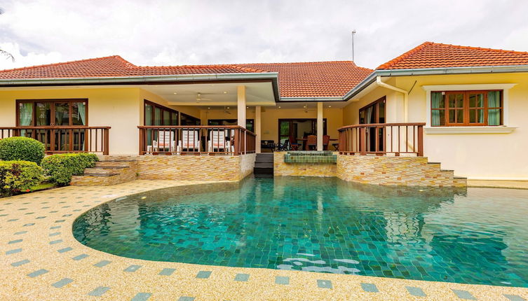 Photo 1 - 3 BR Pool Villa in Great Location CV3