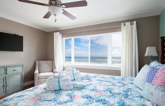 Photo 3 - Beautiful Townhome Right On The Gulf - Get Ready To Relax