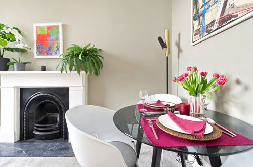 Photo 16 - Charming Apartment Close to Kings Road Chelsea by Underthedoormat