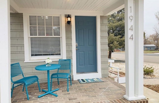 Stunning Bungalow Next to Unc - Free Cruiser Bikes! - Photo 24